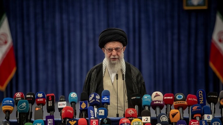 Lãnh đạo tối cao Iran Ayatollah Ali Khamenei (Ảnh: Getty)