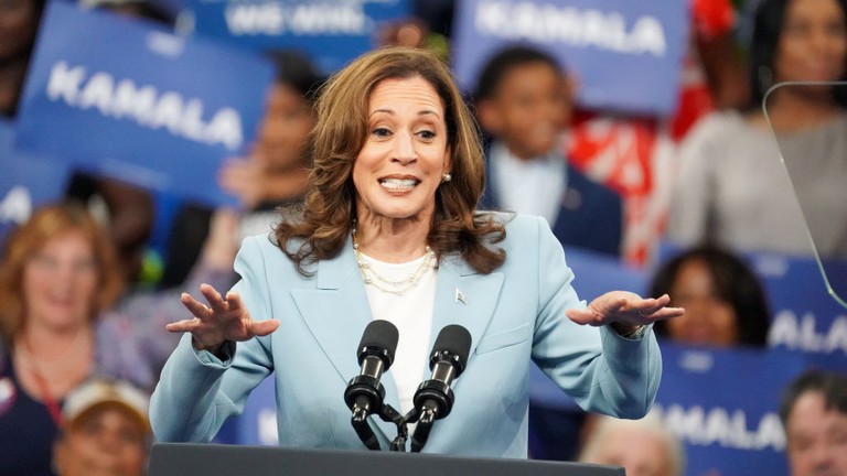 Phó Tổng thống Mỹ Kamala Harris từ chối tranh luận trên Fox News với ông Trump