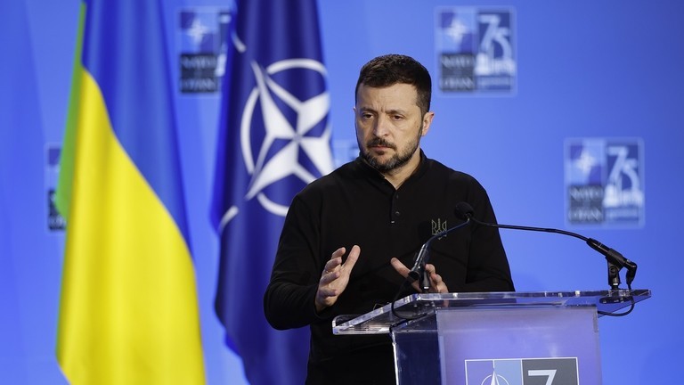 Tổng thống Ukraine Volodymyr Zelensky tại hội nghị thượng đỉnh NATO vào tháng 7/2024 (Ảnh: Getty)