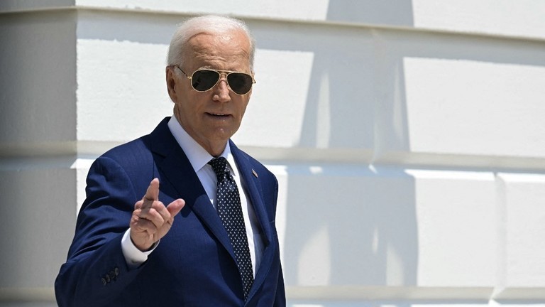 Tổng thống Mỹ Joe Biden thừa nhận ngừng tranh cử do chịu sức ép