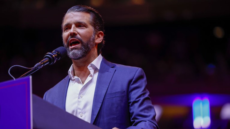 Ông Donald Trump Jr. phát biểu trong một cuộc vận động tranh cử tại Madison Square Garden vào ngày 27/10/2024 tại New York (Ảnh: Getty)