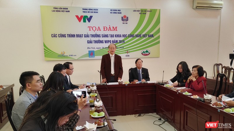 TS. Phạm Văn Tân - Phó Chủ tịch Liên hiệp hội KH&KT Việt Nam phát biểu tại họp báo.