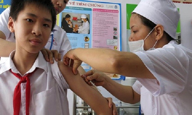 Tiêm vắcxin ngừa sởi, Rubella cho người 16-17 tuổi