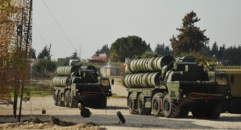 Tên lửa S-400.