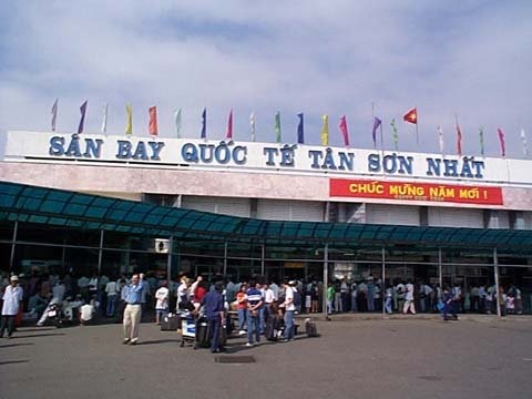 Sân bay Tân Sơn Nhất.