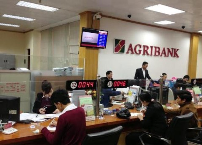 Agribank tuyển dụng nhân sự ưu tiên… con cháu trong nhà