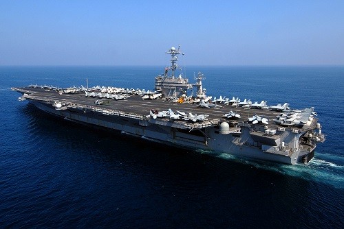 Tàu sân bay Mỹ USS John C.Tennis.