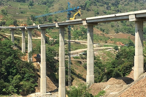 Vi phạm trong thi công tại cầu Cốc Pài, CIENCO 8 sa chân vào nhóm nhà thầu yếu - Ảnh: Đình Quang