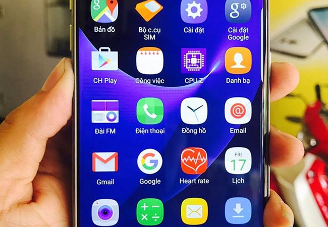 Một chiếc "Samsung Galaxy S8" Đài Loan được quảng cáo trên mạng.