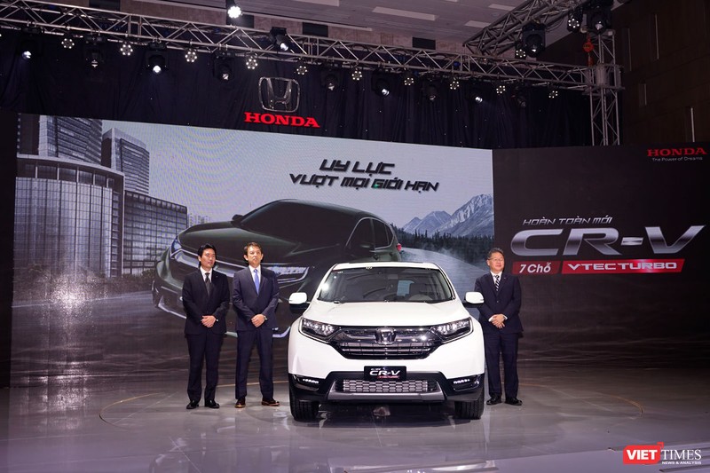 Honda CR-V 2018 mới bán từ 1/1/2018 với giá cao nhất 1,1 tỷ đồng. Ảnh: Nguyên Minh