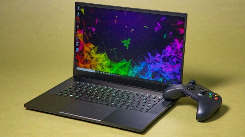 Razer Blade 15 (Ảnh: Tech Radar)