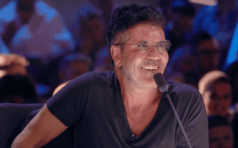 Simon Cowell quen thuộc với khán giả khi ông là giám khảo của nhiều chương trình truyền hình nổi tiếng