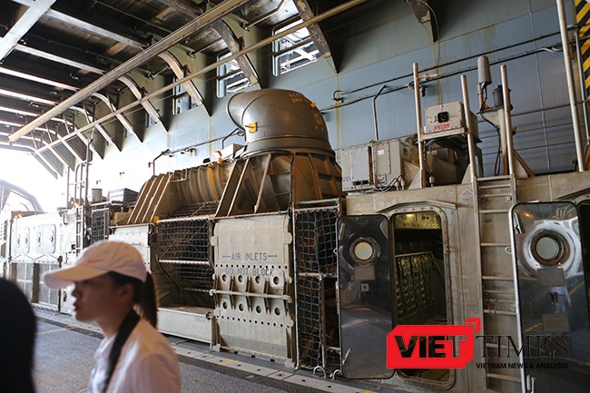 Đà Nẵng, chiến hạm, Hải quân, Nhật Bản, Mỹ, JSDS Shimokita, LST-4002, Tiên Sa, VietTimes