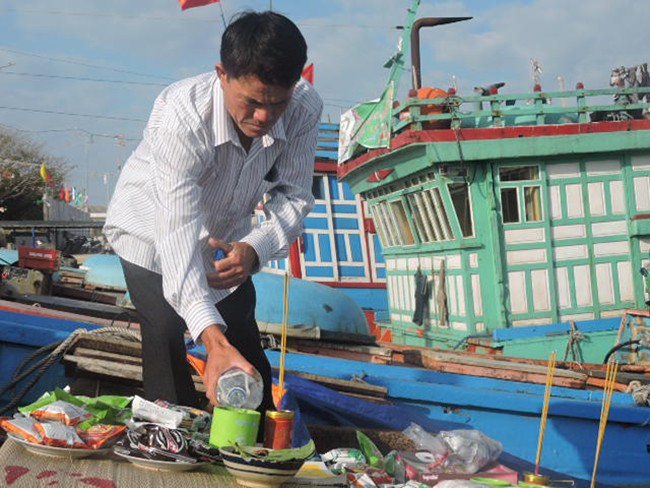 Ngư dân, Lý Sơn, khai tàu, mở biển đầu năm, VietTimes, Quảng Ngãi, ngư trường, tàu cá