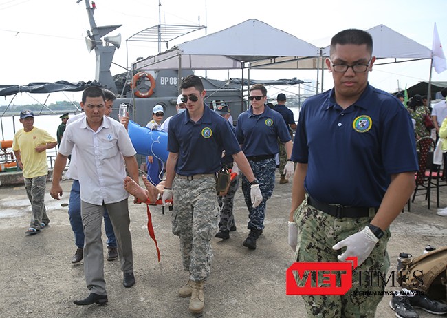 Khẩn trương đưa đến các cơ sở y tế