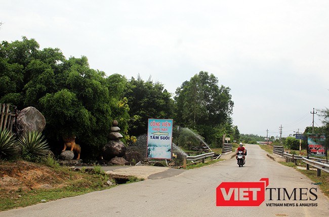 “Bất lực” nhìn du lịch không phép hoạt động ở chân núi Hải Vân?