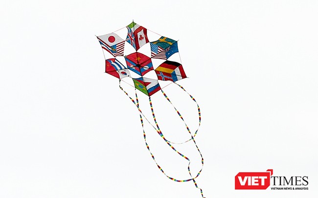 Ảnh: Ngắm những cánh diều tại Festival Diều quốc tế Quảng Nam năm 2017 ảnh 14