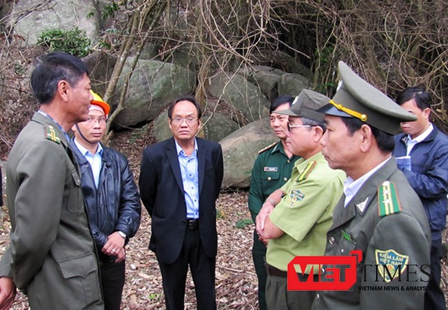 Một gia đình một kiểm lâm viên công tác tại Hạt Kiểm lâm liên quận Sơn Trà-Ngũ Hành Sơn (Đà Nẵng) bị 2 đối tượng uy hiếp, đe dọa tại nhà.