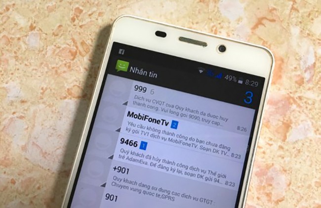 Tra cứu nhanh những dịch vụ giá trị gia tăng trên điện thoại. Ảnh:MINH HOÀNG