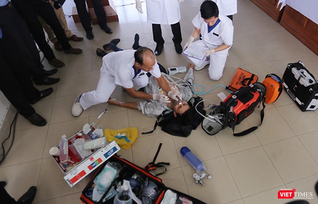 Sử dụng thiết bị y tế chuyên dụng