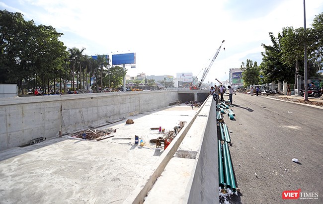 Theo ông Lê Văn Trung, Giám đốc Sở Giao thông vận tải TP Đà Nẵng, Dự án hầm chui Điện Biên Phủ-Nguyễn Tri Phương đã hoàn thành 90% khối lượng