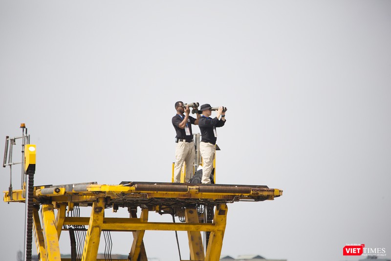 Chuyên cơ Tổng thống Mỹ hạ cánh xuống Đà Nẵng có gì khác biệt? ảnh 12