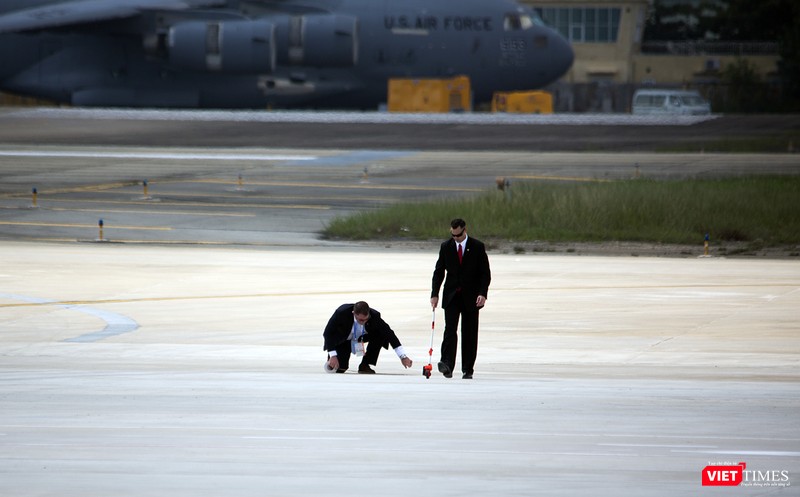 Chuyên cơ Tổng thống Mỹ hạ cánh xuống Đà Nẵng có gì khác biệt? ảnh 3