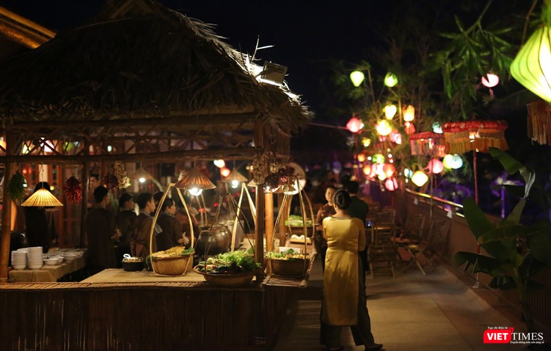 Không gian Tết xưa được tái hiện tại Furama resort phục vụ du khách đến Đà Nẵng trong dịp Tết nguyên đán Mậu Tuất 2018