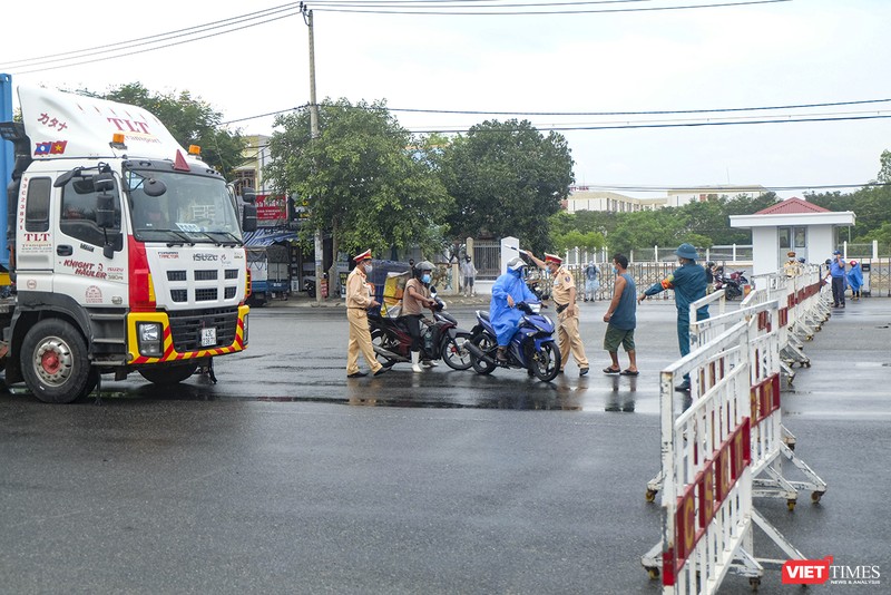 Chốt kiểm soát phòng dịch tại cửa ngõ ra vào tỉnh Quảng Nam trong giai đoạn dịch COVID-19 bùng phát đợt 2