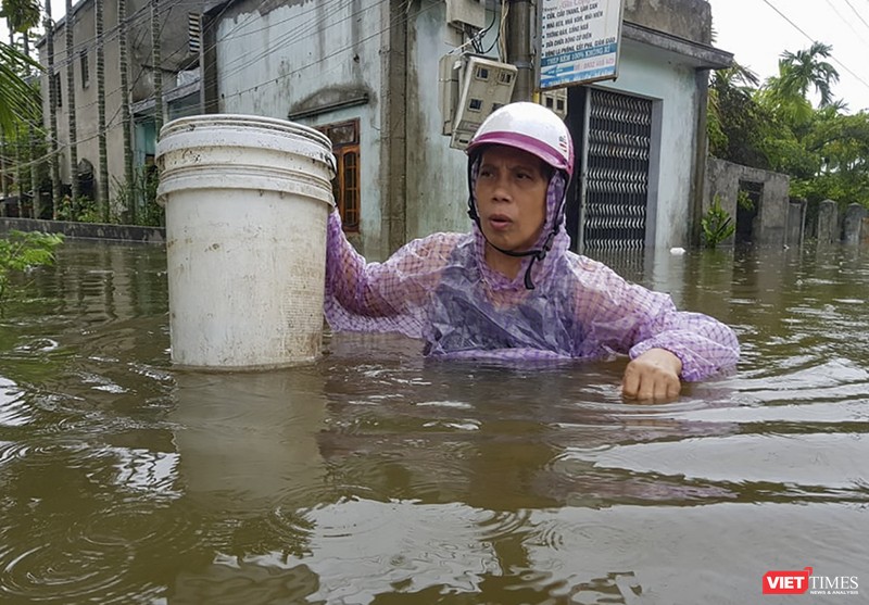 Cả nước đang hướng về ủng hộ người dân vùng lũ miền Trung.