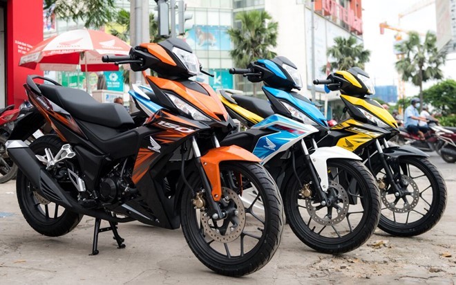 Honda Winner 150 hiện có mức giá chỉ 38 và 39 triệu đồng.