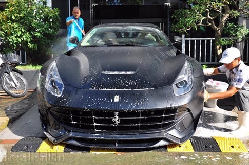 'Hàng độc’ F12 Berlinetta bản độ Dubai duy nhất tại Việt Nam ảnh 12 'Hàng độc’ F12 Berlinetta bản độ Dubai duy nhất tại Việt Nam - ảnh 12