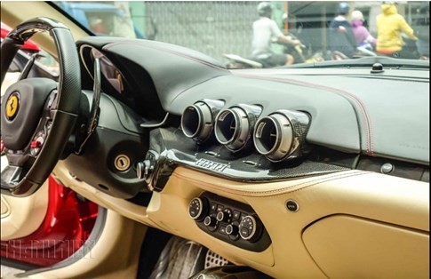 'Hàng độc’ F12 Berlinetta bản độ Dubai duy nhất tại Việt Nam ảnh 14 'Hàng độc’ F12 Berlinetta bản độ Dubai duy nhất tại Việt Nam - ảnh 14