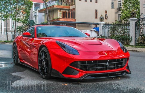 'Hàng độc’ F12 Berlinetta bản độ Dubai duy nhất tại Việt Nam ảnh 4 'Hàng độc’ F12 Berlinetta bản độ Dubai duy nhất tại Việt Nam - ảnh 4