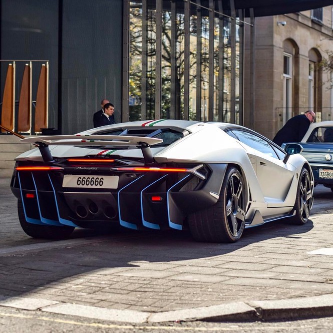 Siêu xe triệu đô Lamborghini Centenario.