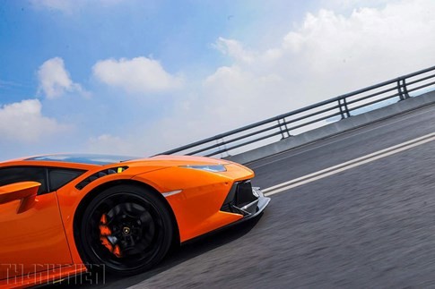 Siêu bò Lamborghini Huracan độ Vorsteiner chất nhất Việt Nam ảnh 3