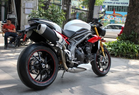 ‘Chiến binh đường phố’ Triumph Speed Triple R 2017 về Việt Nam ảnh 8