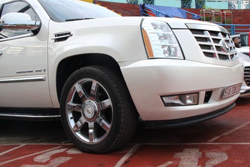 'Khủng long' Cadillac Escalade 2007 giá 1,2 tỷ tại Việt Nam ảnh 3 'Khủng long' Cadillac Escalade 2007 giá 1,2 tỷ tại Việt Nam ảnh 3