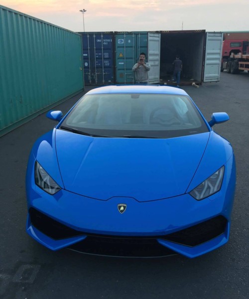 Siêu xe Lamborghini Huracan màu xanh Lemans về Việt Nam ảnh 1
