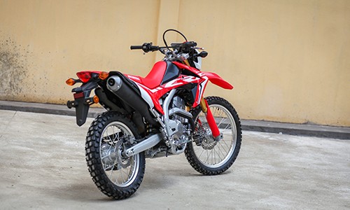 Ống xả thiết kế lại.