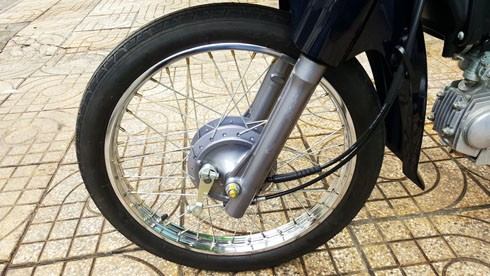 Honda Dream 'lùn' nội địa Nhật hàng hiếm tại Việt Nam ảnh 5 hang-noi-dia-nhat-ban-honda-super-cub-custom-100-3