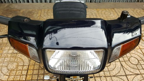 Honda Dream 'lùn' nội địa Nhật hàng hiếm tại Việt Nam ảnh 4 hang-noi-dia-nhat-ban-honda-super-cub-custom-100-2