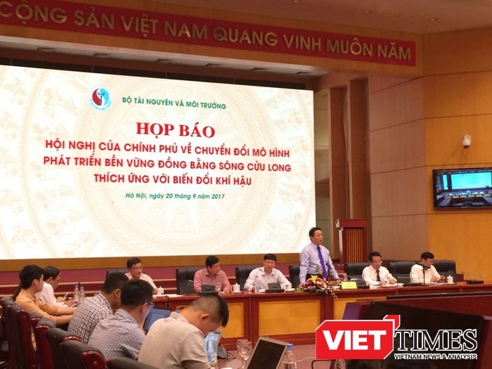 Buổi họp báo tại trụ sở Bộ Tài nguyên và Môi trường - Ảnh: Q.V