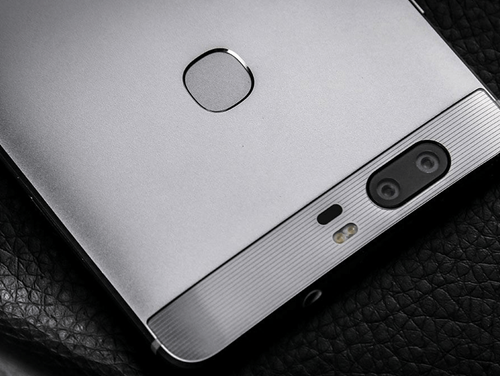 Huawei Honor 8 cũng được cho là sẽ sở hữu camera kép như chiếc Honor V8 từng ra mắt gần đây. Huawei Honor 8 cũng được cho là sẽ sở hữu camera kép như chiếc Honor V8 từng ra mắt gần đây.