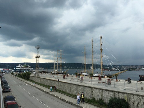 iPhone 6S chụp ảnh với tỷ lệ 4:3. iPhone 6S chụp ảnh với tỷ lệ 4:3.