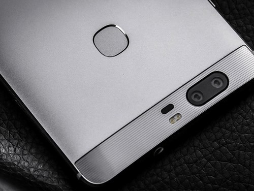Huawei Honor 8 cũng được cho là sẽ sở hữu camera kép như chiếc Honor V8 từng ra mắt gần đây.