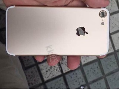 iPhone 7 lộ ảnh thực tế?