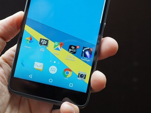 Màn hình 5,2 inch Full HD cho hình ảnh sắc nét.