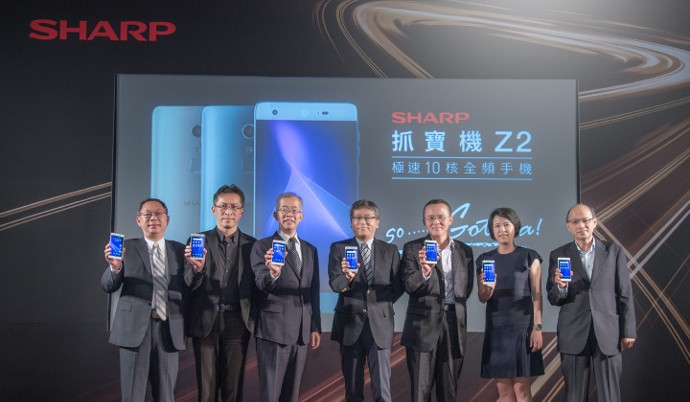 Sharp ra mắt smartphone hỗ trợ lấy nét theo pha