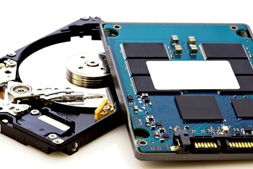 Laptop đang mỏng đi và có tốc độ cao hơn nhờ SSD ảnh 1 Laptop đang mỏng đi và có tốc độ cao hơn nhờ SSD ảnh 1